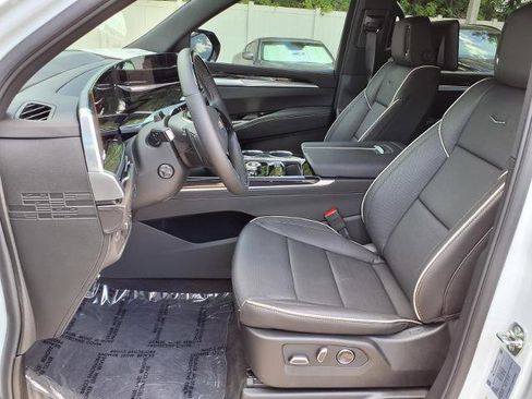 New 2026 Cadillac Escalade ESV Sport w/ Touring Package AWD/4WD image 15