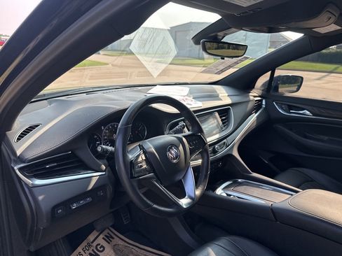 Used 2022 Buick Enclave Avenir w/ Avenir Technology Package image 16