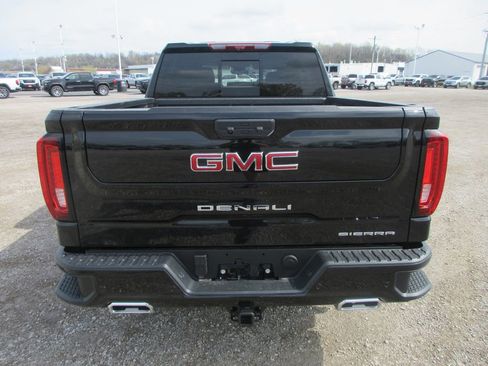 New 2026 GMC Sierra 1500 Denali w/ Denali Reserve Package AWD/4WD image 5