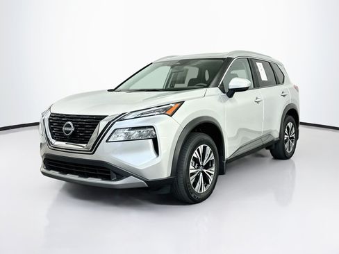 Used 2023 Nissan Rogue SV w/ SV Premium B Package AWD/4WD image 3