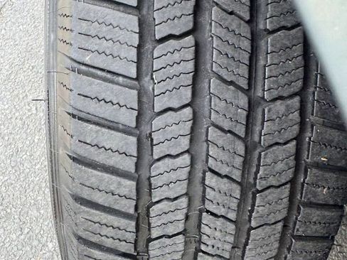 Used 2010 Subaru Forester 2.5X Limited image 22