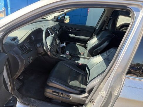 Used 2016 Honda Pilot Elite image 12