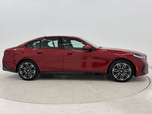 New 2026 BMW 530i RWD image 8