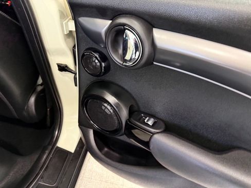 Used 2023 MINI Cooper S w/ Premium Package FWD image 29