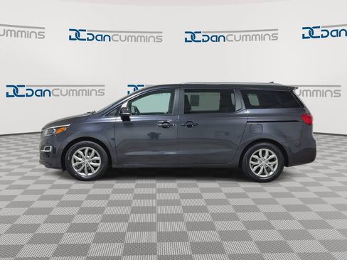 Used 2020 Kia Sedona EX FWD image 5