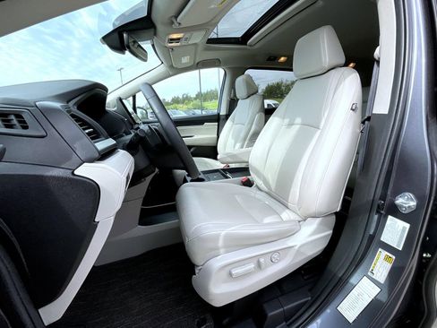 Used 2025 Honda Odyssey EX-L image 11