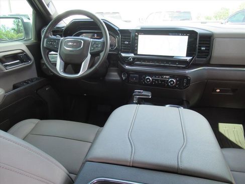 Used 2024 GMC Sierra 1500 SLT w/ SLT Premium Plus Package image 12
