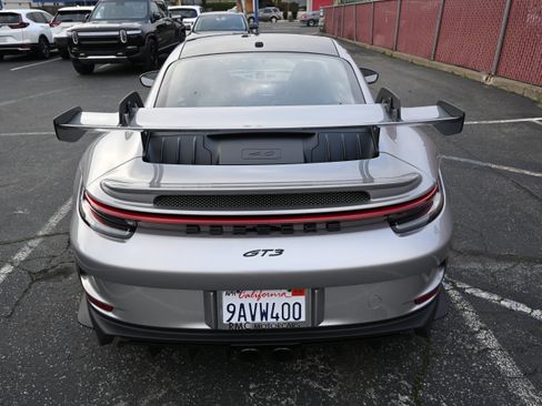 Used 2022 Porsche 911 GT3 image 15