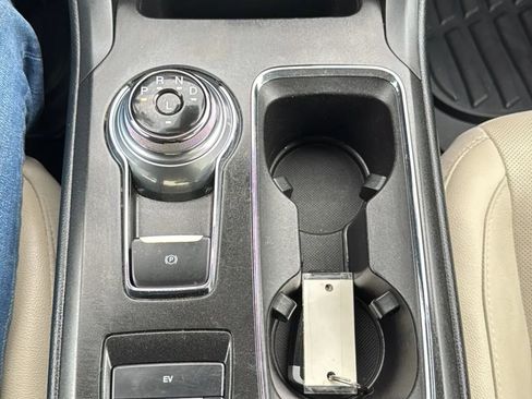 Used 2018 Ford Fusion Energi Titanium image 20