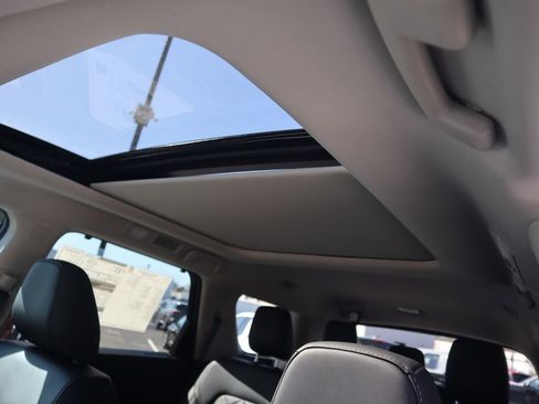 New 2026 Nissan Pathfinder Platinum image 16