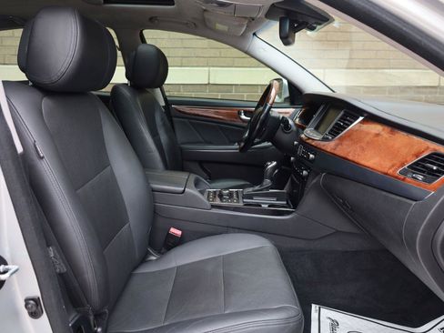 Used 2015 Hyundai Equus Signature RWD image 27
