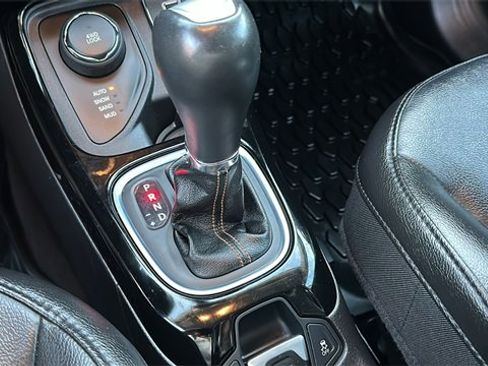 Used 2020 Jeep Compass Limited image 18