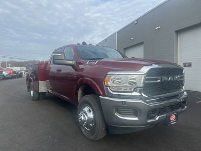 New 2023 RAM 3500 Tradesman w/ Chrome Appearance Group