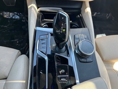 Used 2023 BMW 530i xDrive w/ M Sport Package AWD/4WD image 25