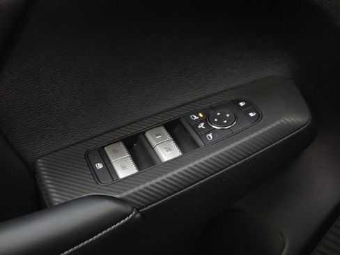 New 2025 Mitsubishi Outlander SE image 14