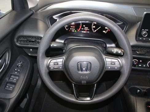 Used 2023 Honda HR-V LX image 18