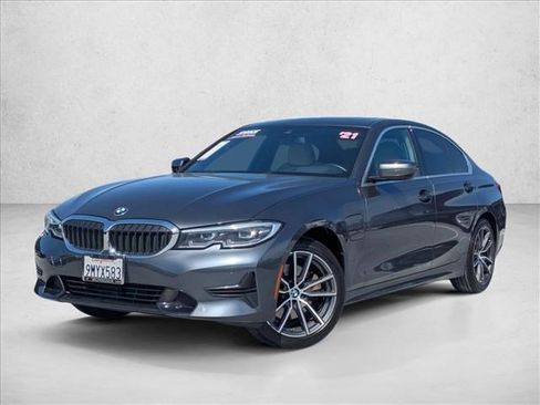 Used 2021 BMW 330e w/ Premium Package RWD image 1