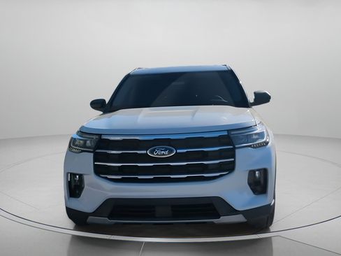 New 2026 Ford Explorer Active w/ Active Comfort Package image 8