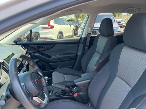 Used 2021 Subaru Crosstrek 2.0i Premium image 11