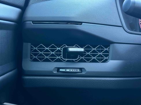 New 2025 Honda Accord SE image 25