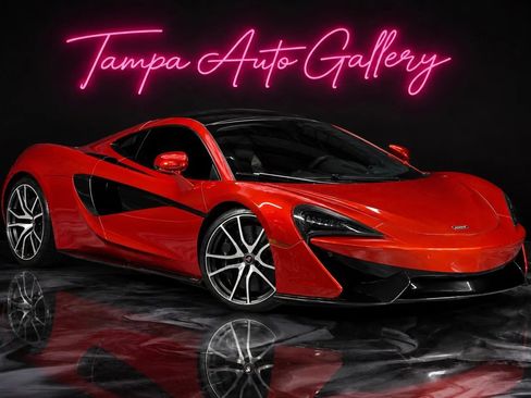 Used 2018 McLaren 570S RWD image 1