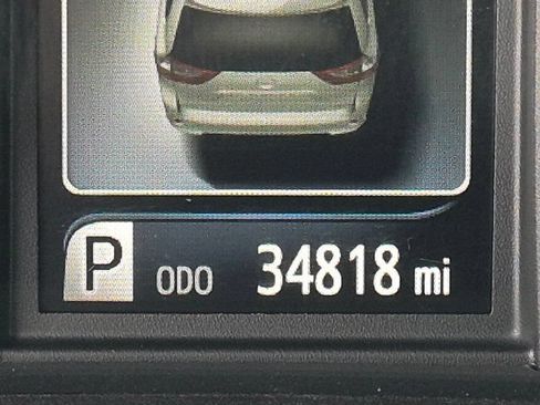 Used 2020 Toyota Sienna LE FWD image 25