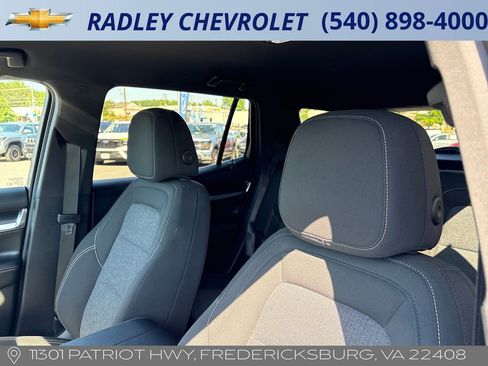 Used 2025 GMC Terrain Elevation AWD/4WD image 2