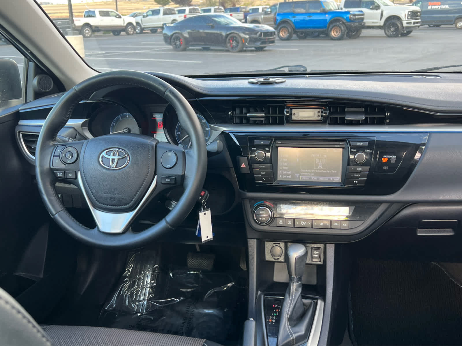 Used 2014 Toyota Corolla S FWD image 15