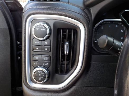 Used 2022 GMC Sierra 1500 Denali w/ Denali Premium Package AWD/4WD image 16