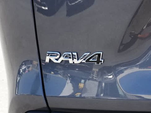 Used 2024 Toyota RAV4 XLE FWD image 11