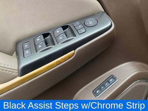 Used 2016 GMC Yukon XL Denali image 18