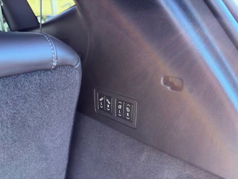 Used 2024 Cadillac XT6 Premium Luxury image 17