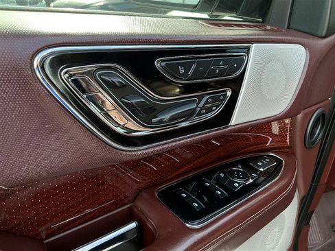 Used 2018 Lincoln Navigator Black Label w/ Cargo Package image 23