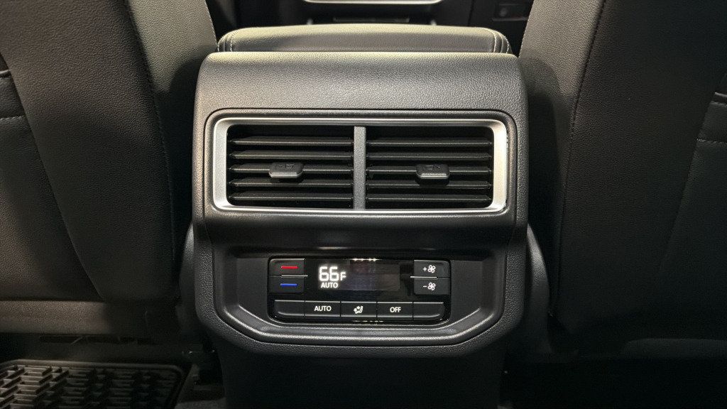 Certified 2026 Volkswagen Atlas SE FWD image 33