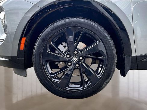 Used 2025 Buick Envision Sport Touring image 8