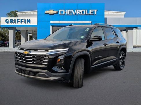 Used 2025 Chevrolet Equinox LT w/ Convenience Package II image 11