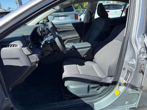 Used 2025 Toyota Camry LE image 35