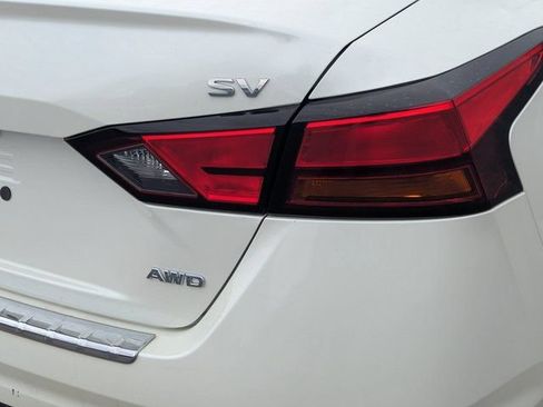 Used 2019 Nissan Altima 2.5 SV AWD/4WD image 4