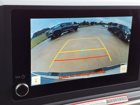 Certified 2025 Toyota Tacoma SR5 image 11