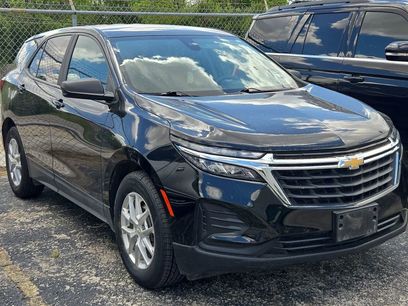 Used 2022 Chevrolet Equinox LS w/ LS Convenience Package
