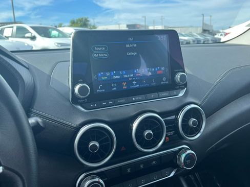 Used 2025 Nissan Sentra SV image 20