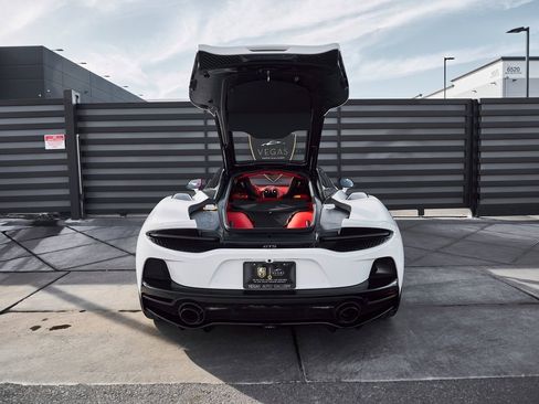 Used 2025 McLaren GTS image 24