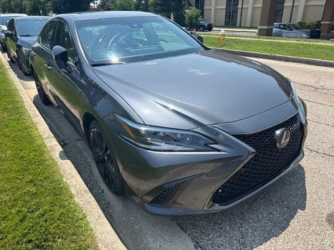 Used 2025 Lexus ES 300h F Sport w/ Accessory Package (Z1) FWD image 3