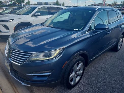 Used 2018 Lincoln MKC Premiere AWD/4WD image 3