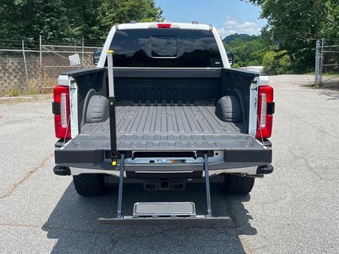 Certified 2025 Ford F250 King Ranch w/ Chrome Package AWD/4WD image 4