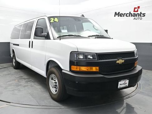 Used 2024 Chevrolet Express 3500 LS RWD image 1