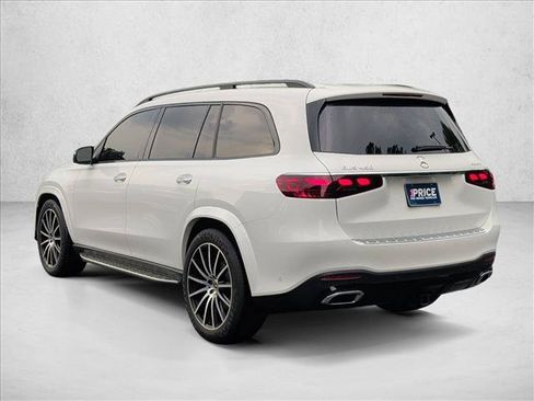 Used 2024 Mercedes-Benz GLS 450 4MATIC image 7