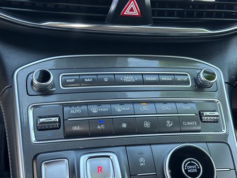 Used 2022 Hyundai Santa Fe SEL w/ Convenience + Premium Package image 13