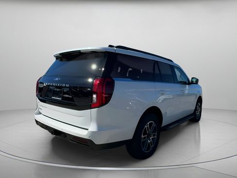 New 2025 Ford Expedition Active image 29