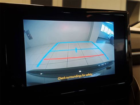 Certified 2023 Toyota Corolla LE image 28